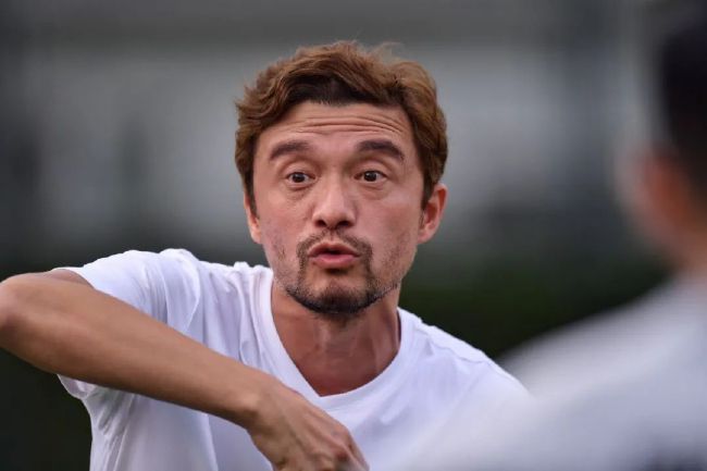 谈到在曼联的31次出场，他也承认有所遗憾。